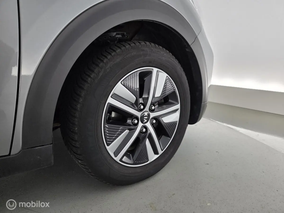 1.6 GDi Hybrid Executive schuifdak|led|leer|cam|nav|acc|lmv16