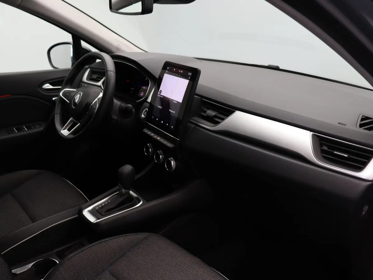 E-Tech Hybrid 145pk Techno | Grootscherm navigatie | Digitaal dashboard | Achteruitrijcamera | Parkeersensoren voor/achter |