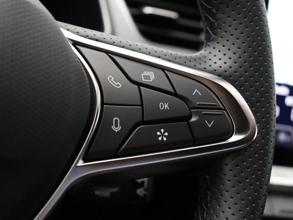 1.8 E-Tech full hybrid 160 techno | Automaat | Climate Control | Cruise Control |