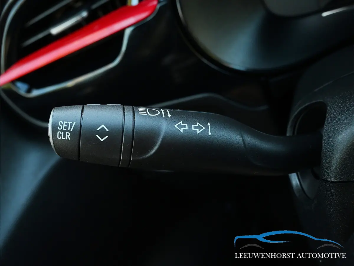 1.2 Level 4, climate, cruise, camera, LED, Apple Car Play, laneassist, NL- dealerauto