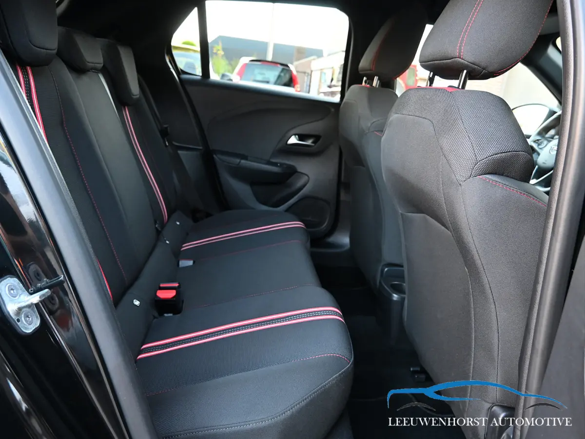 1.2 Level 4, climate, cruise, camera, LED, Apple Car Play, laneassist, NL- dealerauto