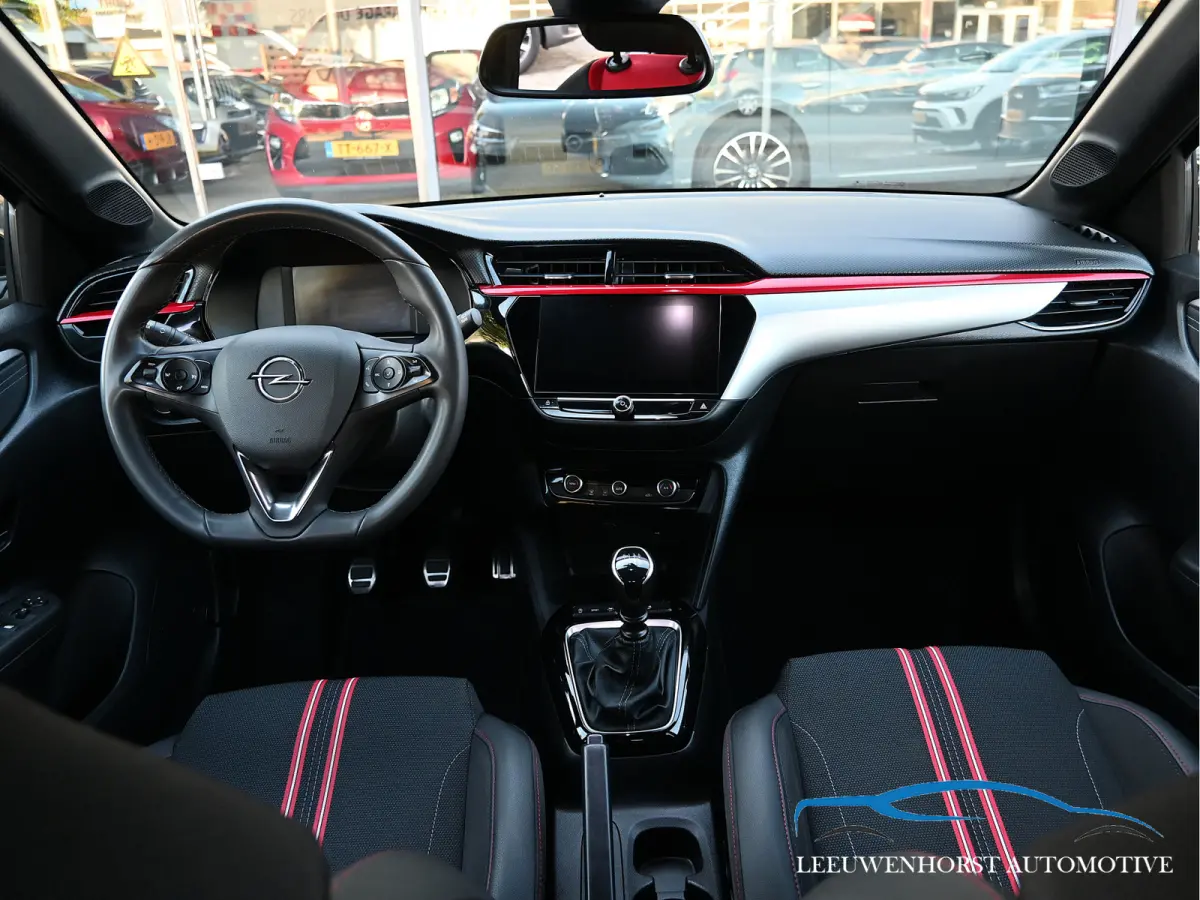 1.2 Level 4, climate, cruise, camera, LED, Apple Car Play, laneassist, NL- dealerauto