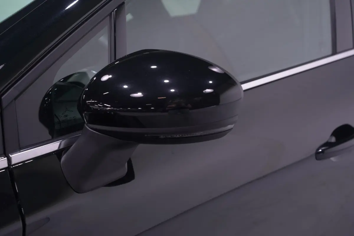 1.6 E-Tech full hybrid 145 techno NAP 1e Eigenaar Navi Apple Carplay Privacyglas achteruitrijcamera Trekhaak PDC V+A Clima LMV "17"