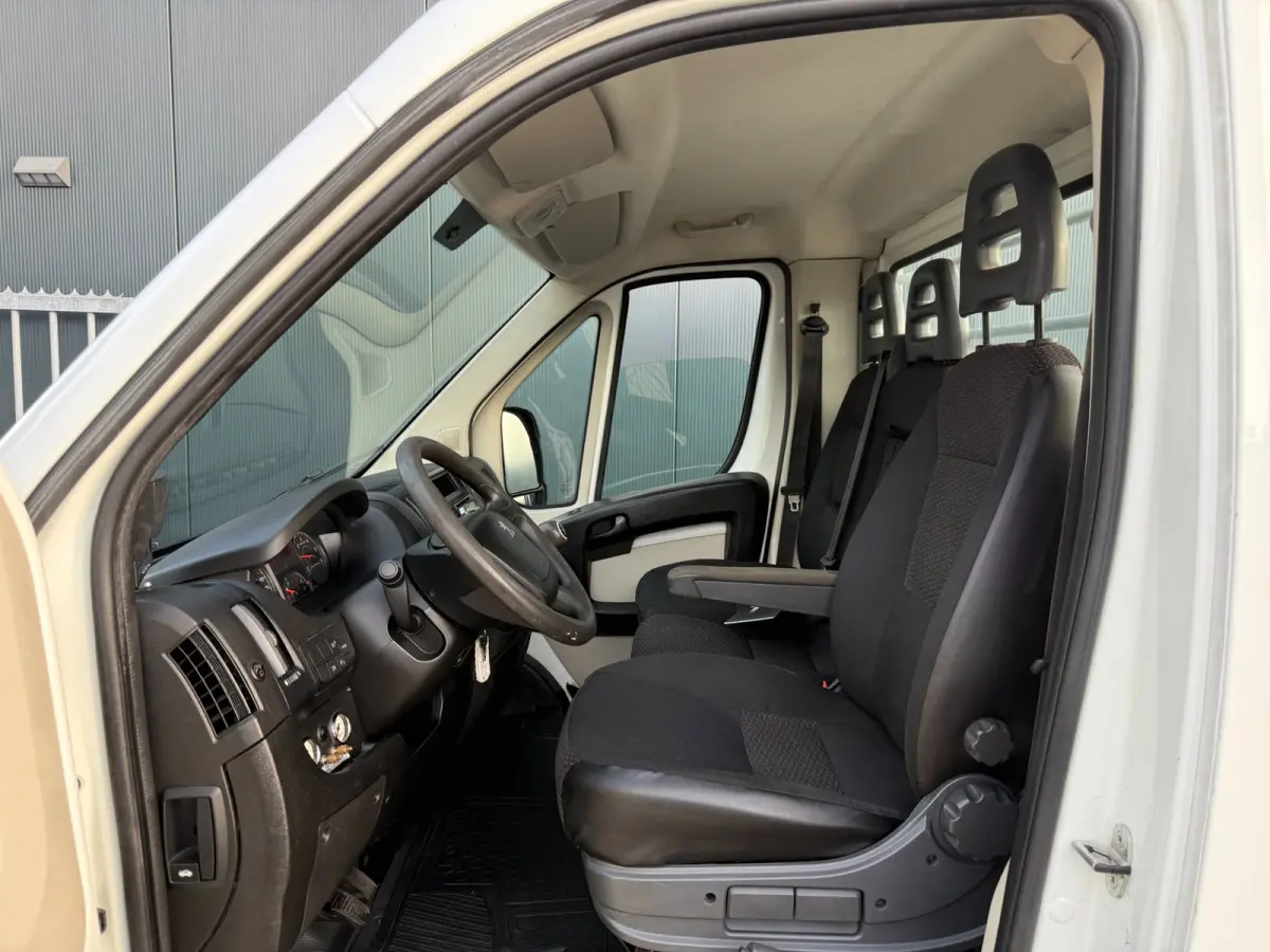 333 2.0 BlueHDI L2S Pick-Up * Kraan * Airco * Camera *
