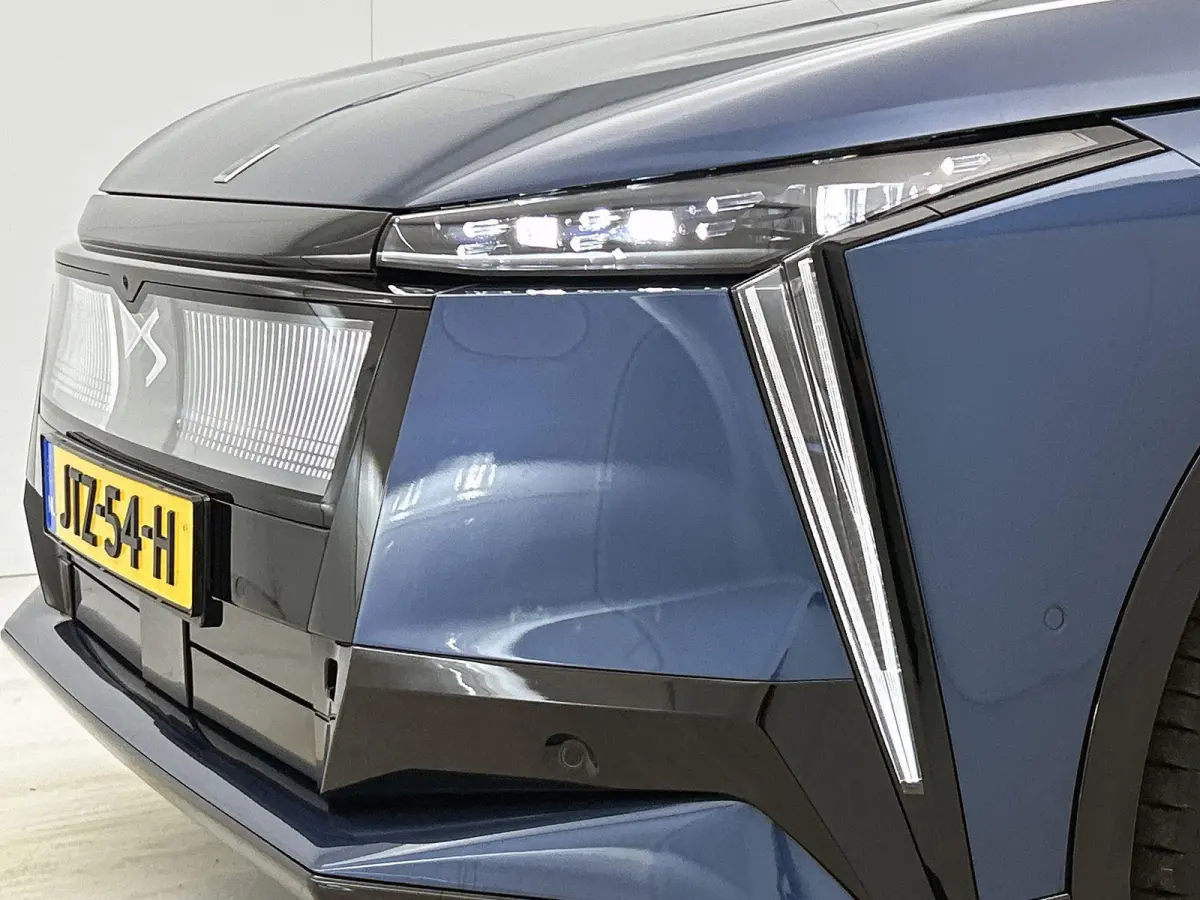 AWD Long Range Étoile Absolute Comfort Tech 97 kWh | 360 Camera | Adaptieve Cruise Control | Head-Up Display | Climate Control | Glazendak | Afneembare Trekhaak | Elektrische Klep | Elektri