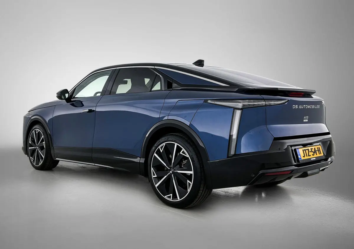 AWD Long Range Étoile Absolute Comfort Tech 97 kWh | 360 Camera | Adaptieve Cruise Control | Head-Up Display | Climate Control | Glazendak | Afneembare Trekhaak | Elektrische Klep | Elektri