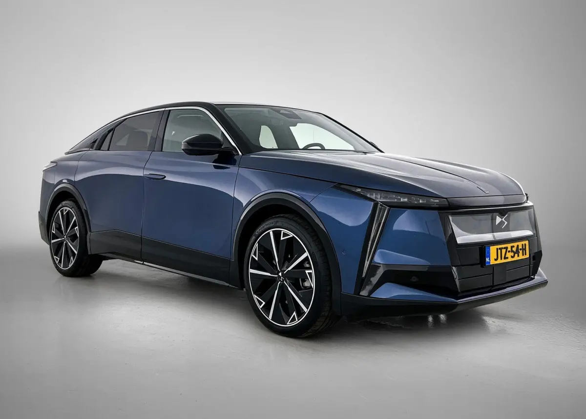 AWD Long Range Étoile Absolute Comfort Tech 97 kWh | 360 Camera | Adaptieve Cruise Control | Head-Up Display | Climate Control | Glazendak | Afneembare Trekhaak | Elektrische Klep | Elektri