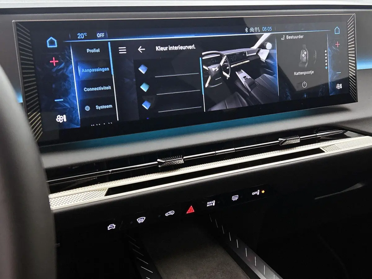 AWD Long Range Étoile Absolute Comfort Tech 97 kWh | 360 Camera | Adaptieve Cruise Control | Head-Up Display | Climate Control | Glazendak | Afneembare Trekhaak | Elektrische Klep | Elektri