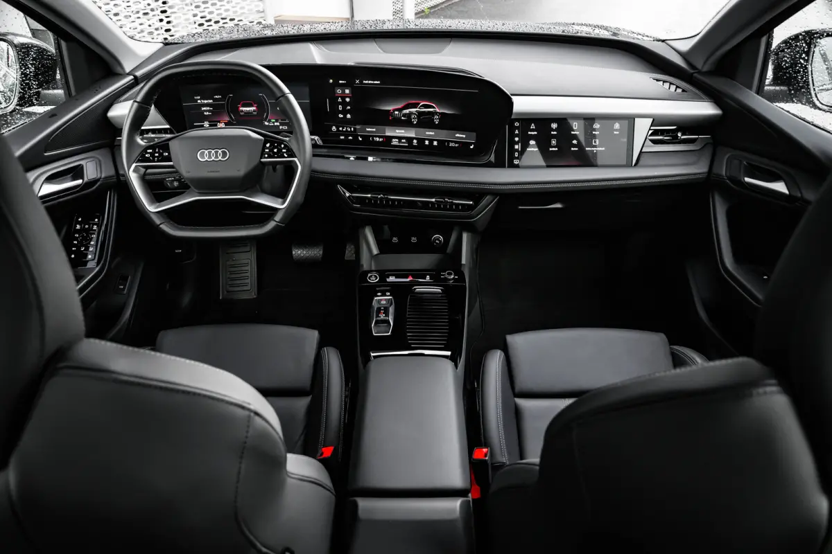 edition performance 100 kWh | Panoramadak | 360 Camera | Trekhaak | Memory | | Apple Carplay/Android Auto|telefoonintegratie premium | Elektrisch bedienbare achterklep | Full-LED koplampen