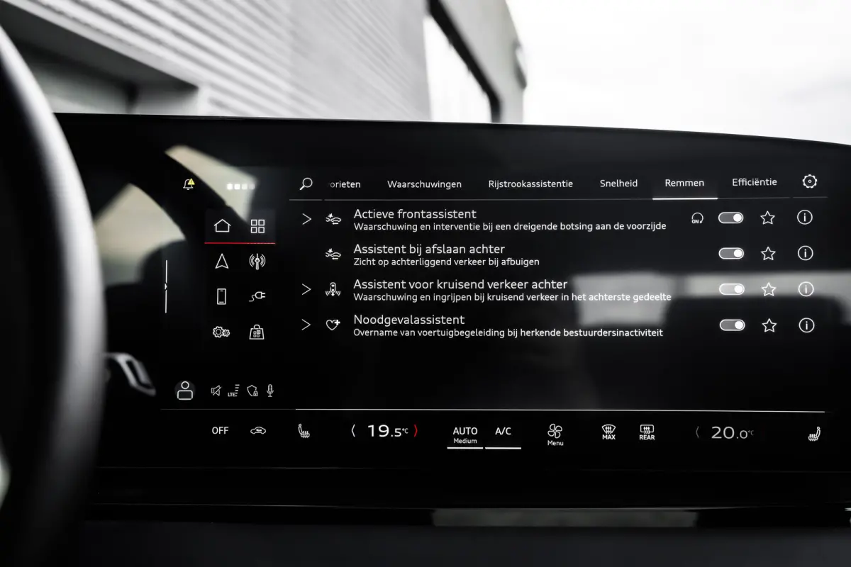edition performance 100 kWh | Panoramadak | 360 Camera | Trekhaak | Memory | | Apple Carplay/Android Auto|telefoonintegratie premium | Elektrisch bedienbare achterklep | Full-LED koplampen