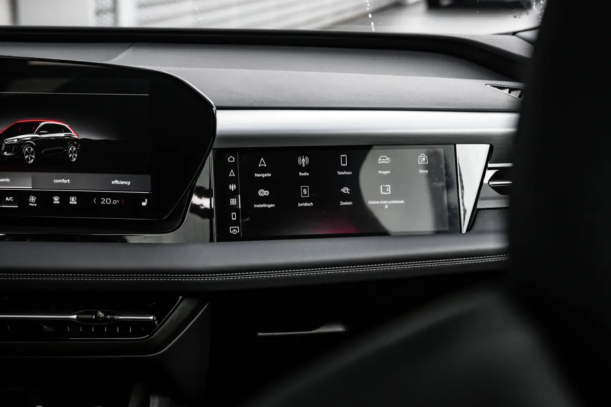edition performance 100 kWh | Panoramadak | 360 Camera | Trekhaak | Memory | | Apple Carplay/Android Auto|telefoonintegratie premium | Elektrisch bedienbare achterklep | Full-LED koplampen