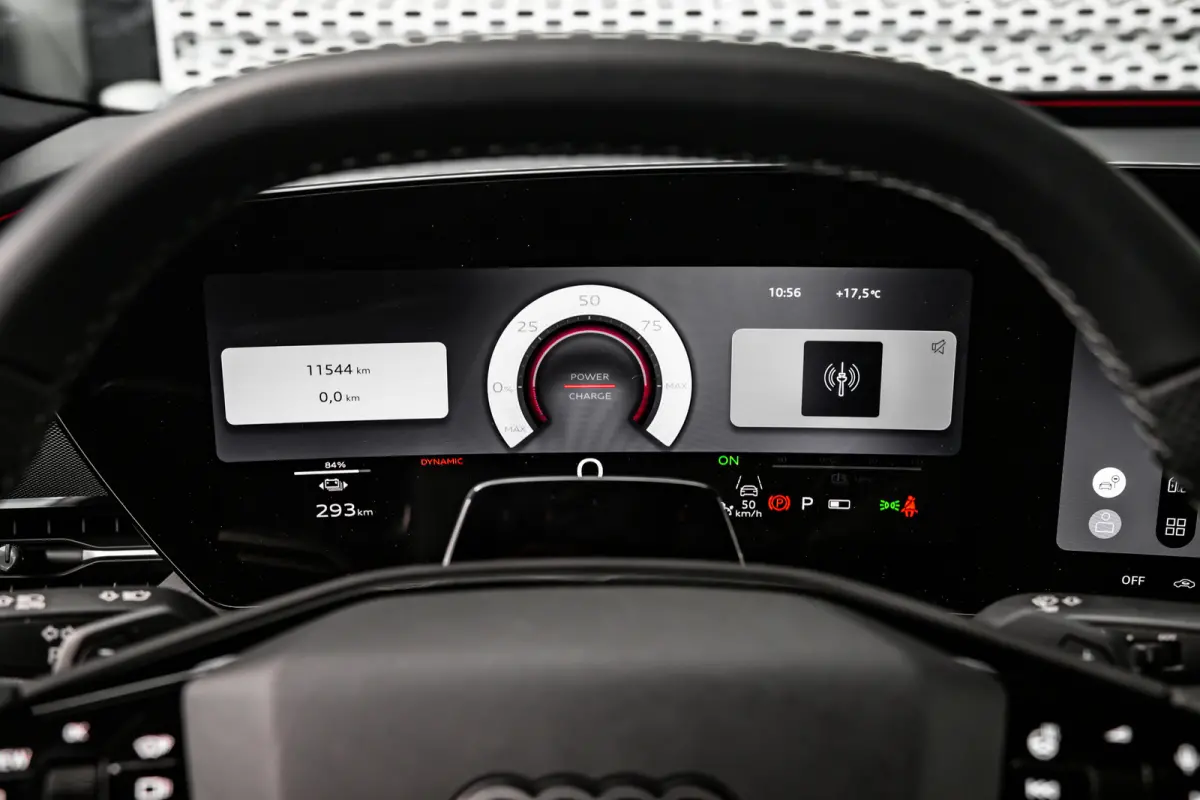 185 kW | Luchtvering | Panoramadak | HUD | Bang & Olufsen