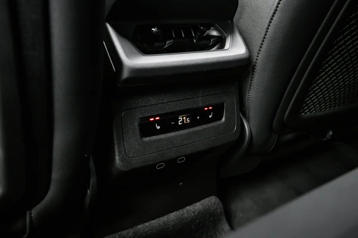185 kW | Luchtvering | Panoramadak | HUD | Bang & Olufsen