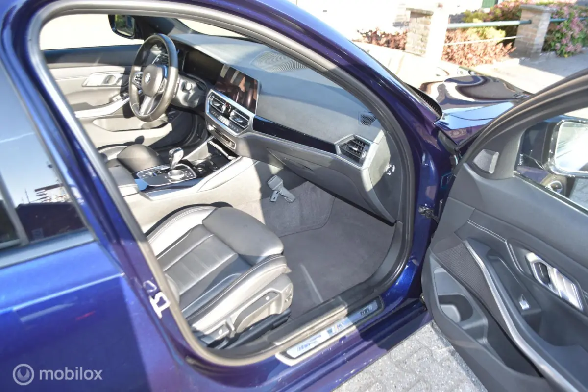 330i High Exe Edition M sport