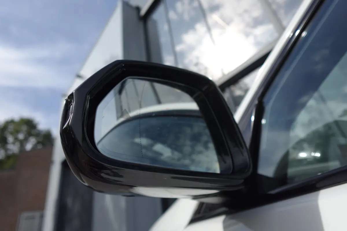 120 M Sport Design Edition PANO KEYLESS CAM