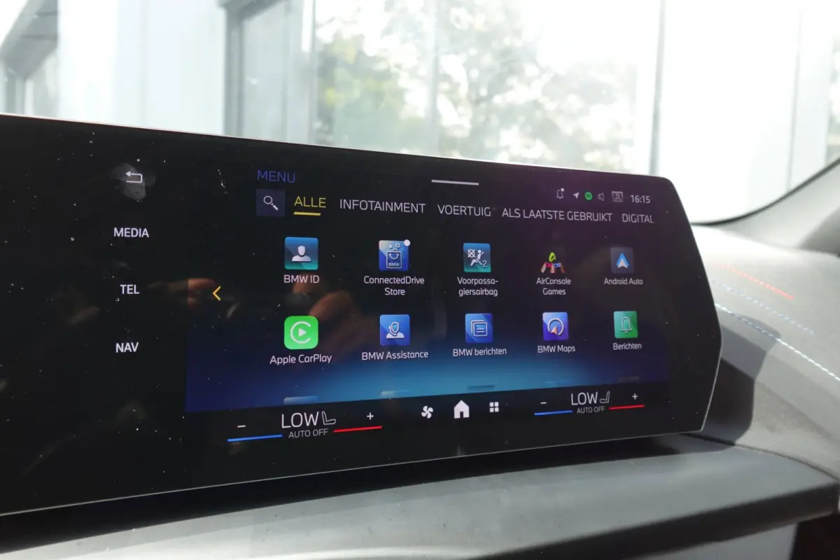 120 M Sport Design Edition PANO KEYLESS CAM