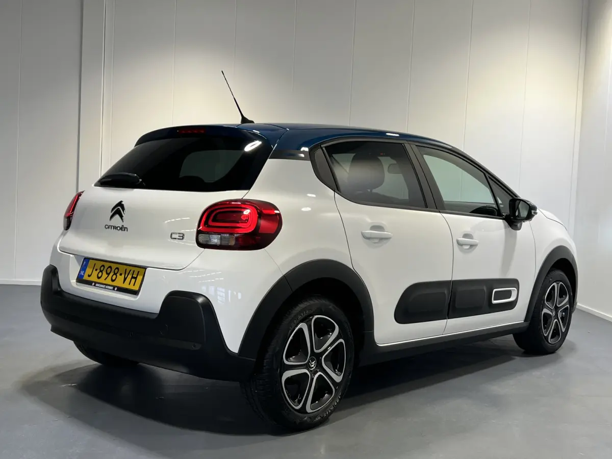 1.2 PureTech Feel | Navigatie/Android/Apple Carplay | Parkeersensoren Achter | Cruise Control | Airco Automatisch |