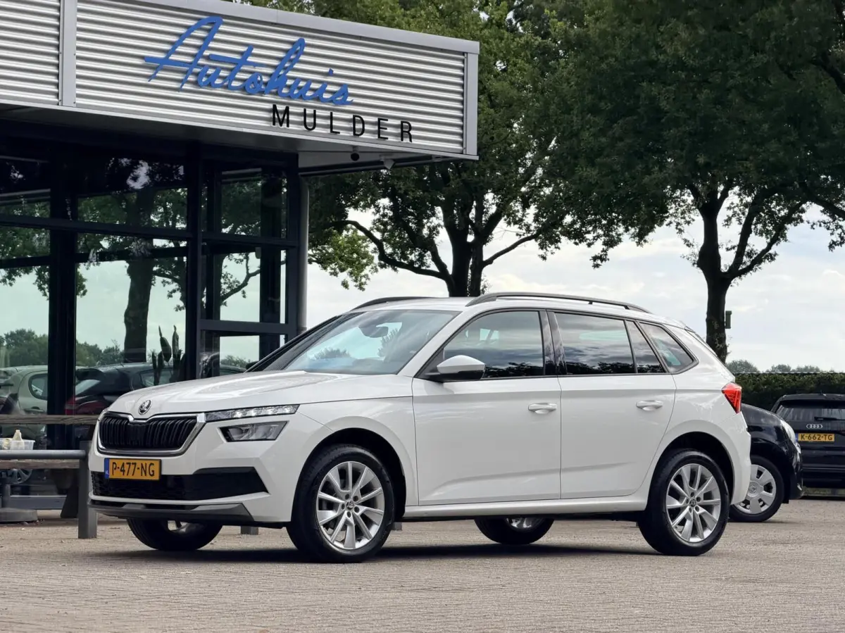 1.0 TSI Sport Business | Automaat | Stoelverwarming | Carplay | Dealer Onderhouden