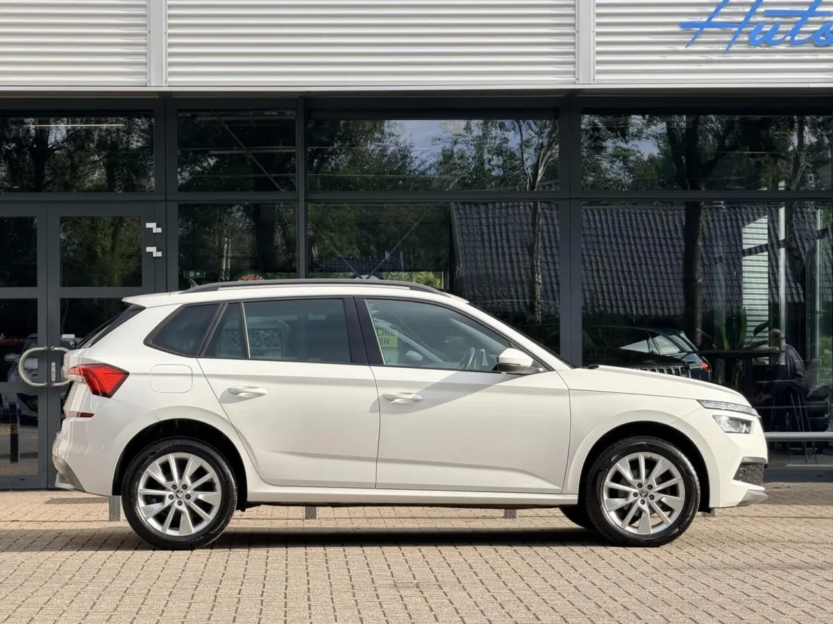 1.0 TSI Sport Business | Automaat | Stoelverwarming | Carplay | Dealer Onderhouden