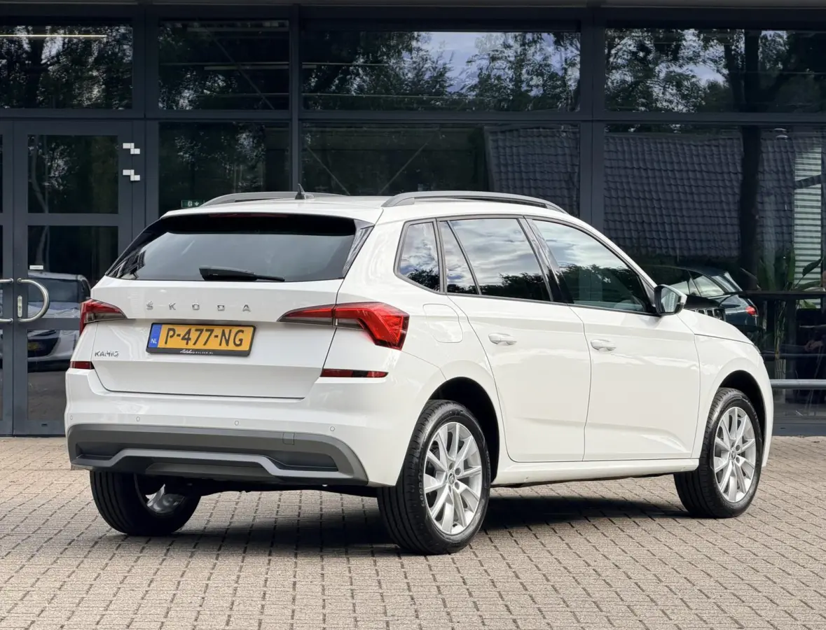 1.0 TSI Sport Business | Automaat | Stoelverwarming | Carplay | Dealer Onderhouden