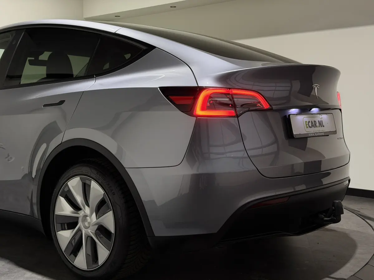 Long Range AWD 75 kWh | ACC | Stoelen verwarmd | Keyless