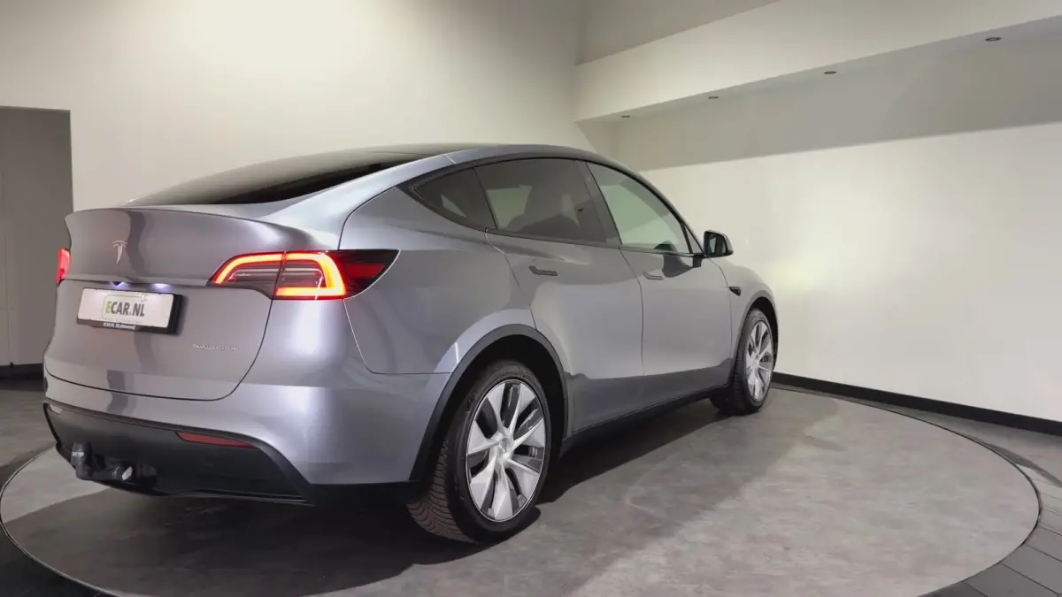 Long Range AWD 75 kWh | ACC | Stoelen verwarmd | Keyless