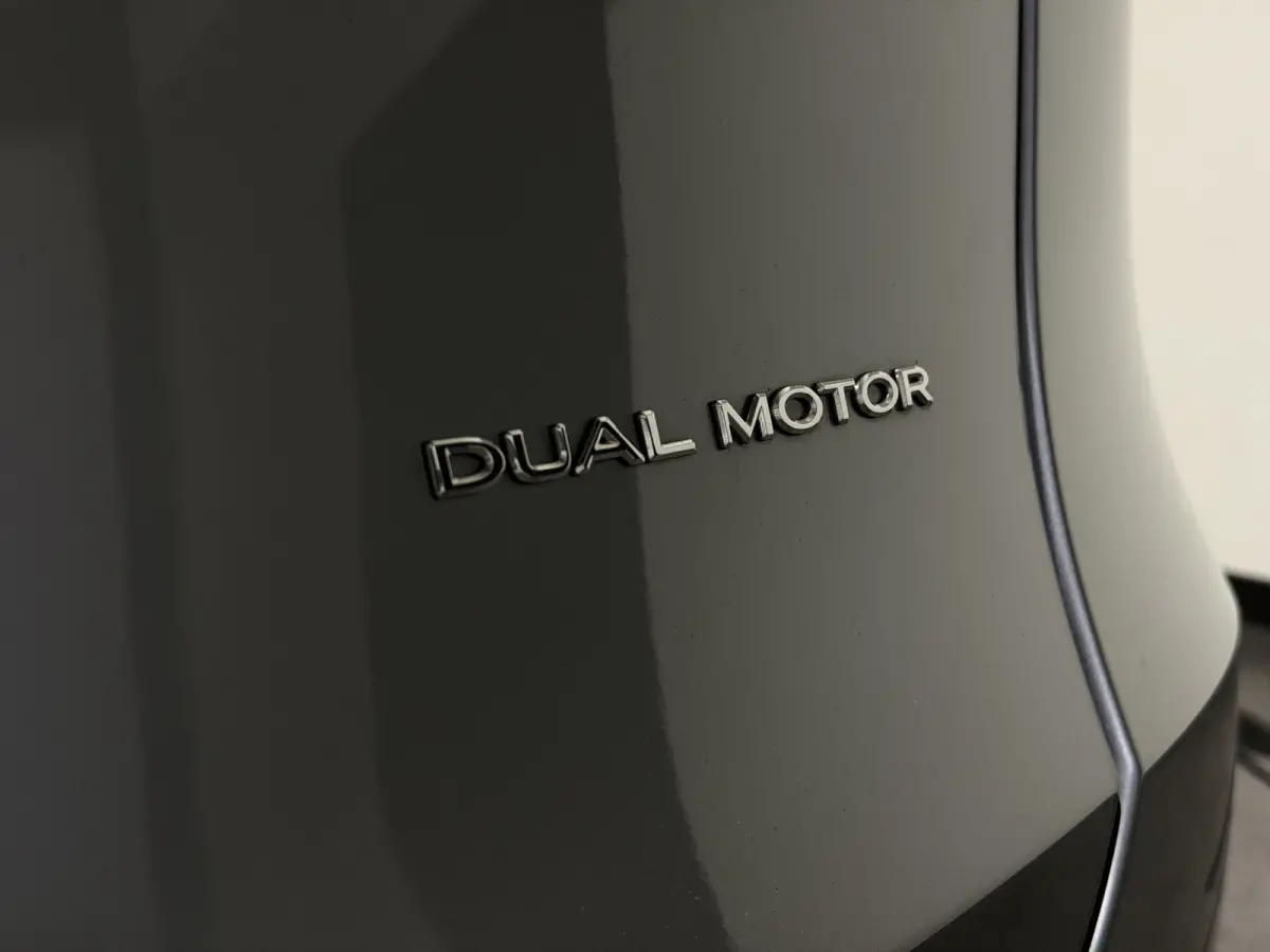 Long Range AWD 75 kWh | ACC | Stoelen verwarmd | Keyless