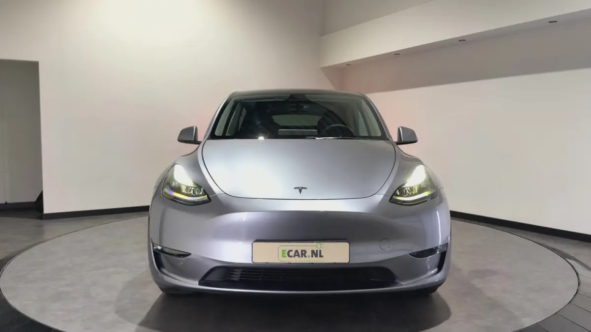 Long Range AWD 75 kWh | ACC | Stoelen verwarmd | Keyless