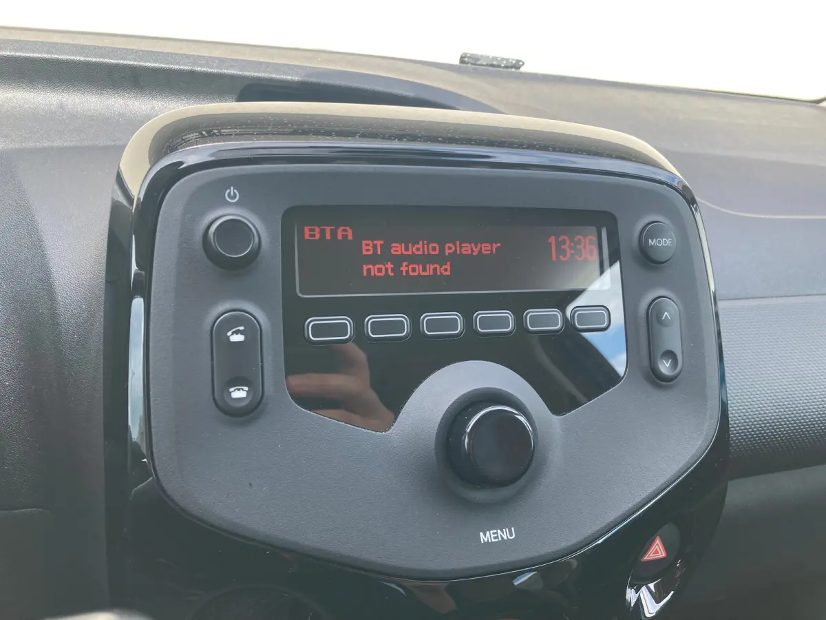 1.0 VTi Feel | Airco | Bluetooth | Chrome delen | NL auto |