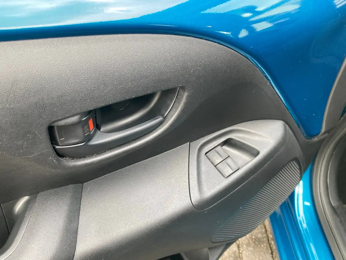 1.0 VTi Feel | Airco | Bluetooth | Chrome delen | NL auto |