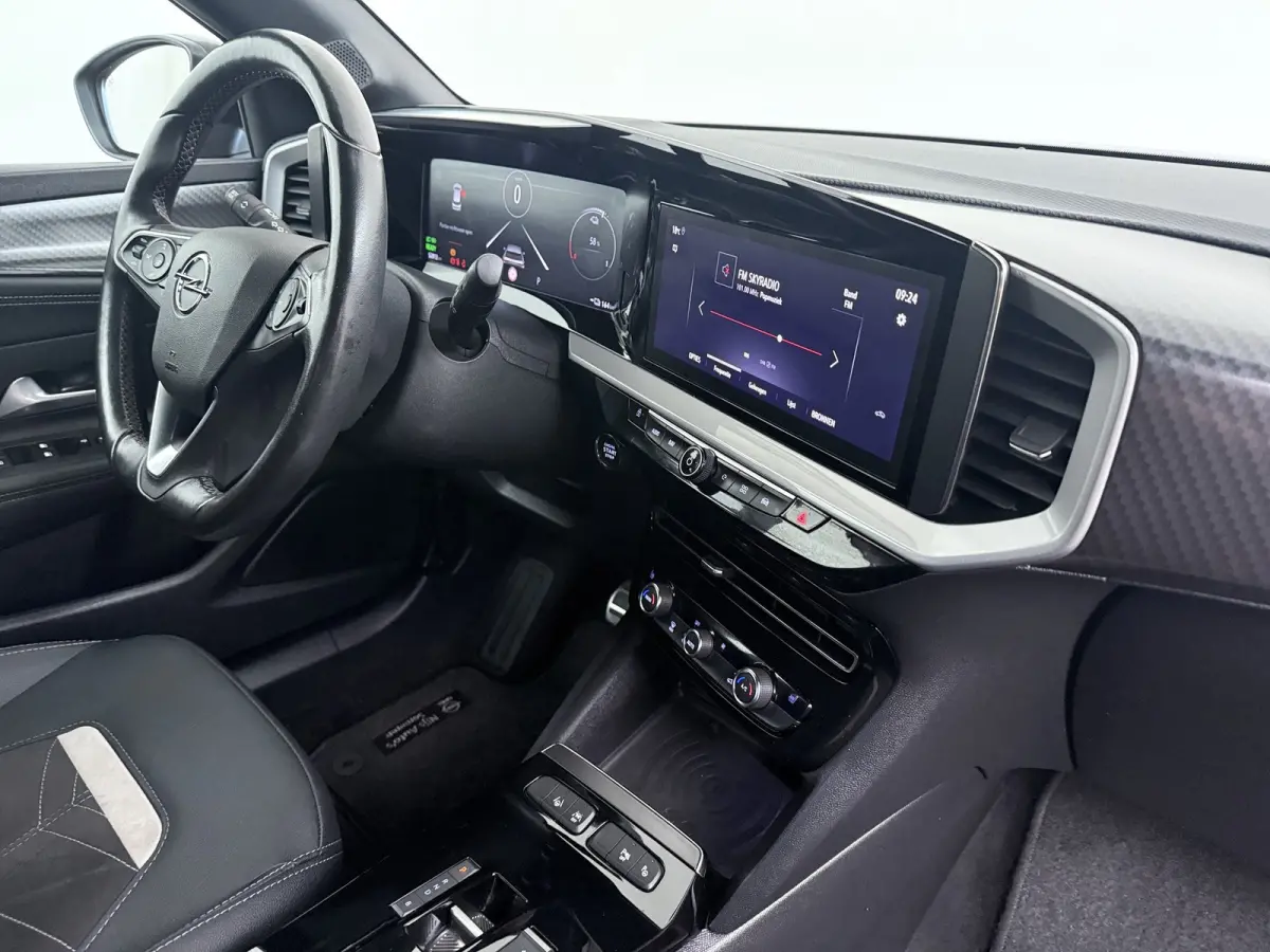 Level 5 Ultimate 50 kWh | SOH 94% | Achteruitrijcamera | Alcantara bekleding | Apple Carplay/Android Auto|telefoonintegratie premium