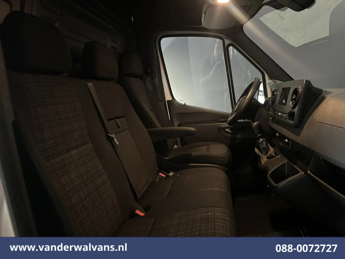 314 CDI 143pk L3H2 Euro6 Airco | Camera | Apple Carplay | Android Auto Parkeersensoren, Bijrijdersbank