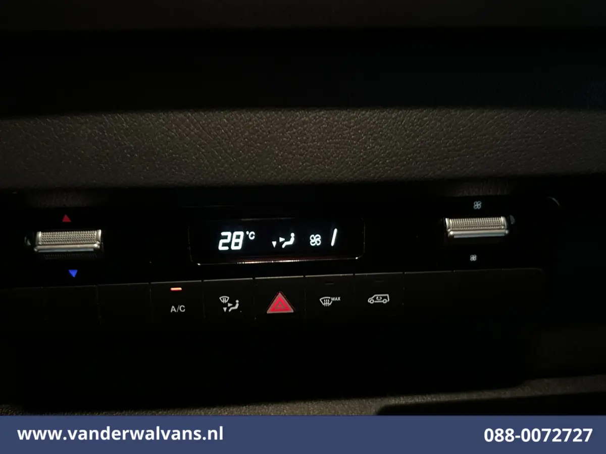 314 CDI 143pk L3H2 Euro6 Airco | Camera | Apple Carplay | Android Auto Parkeersensoren, Bijrijdersbank