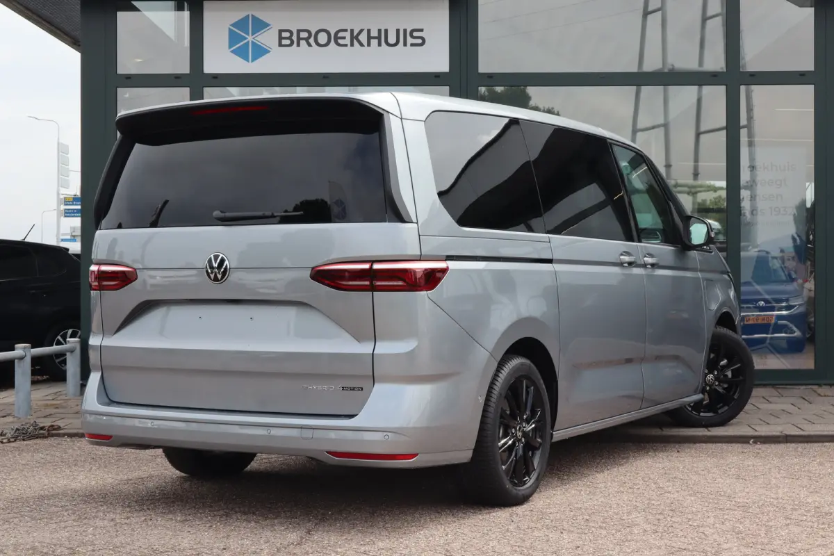 eHybrid 4MOTION L2 | Bulli | Leder | Glazen Dak | Vis-a-Vis | Houtlook Vloer | 4-Seizoenen Banden