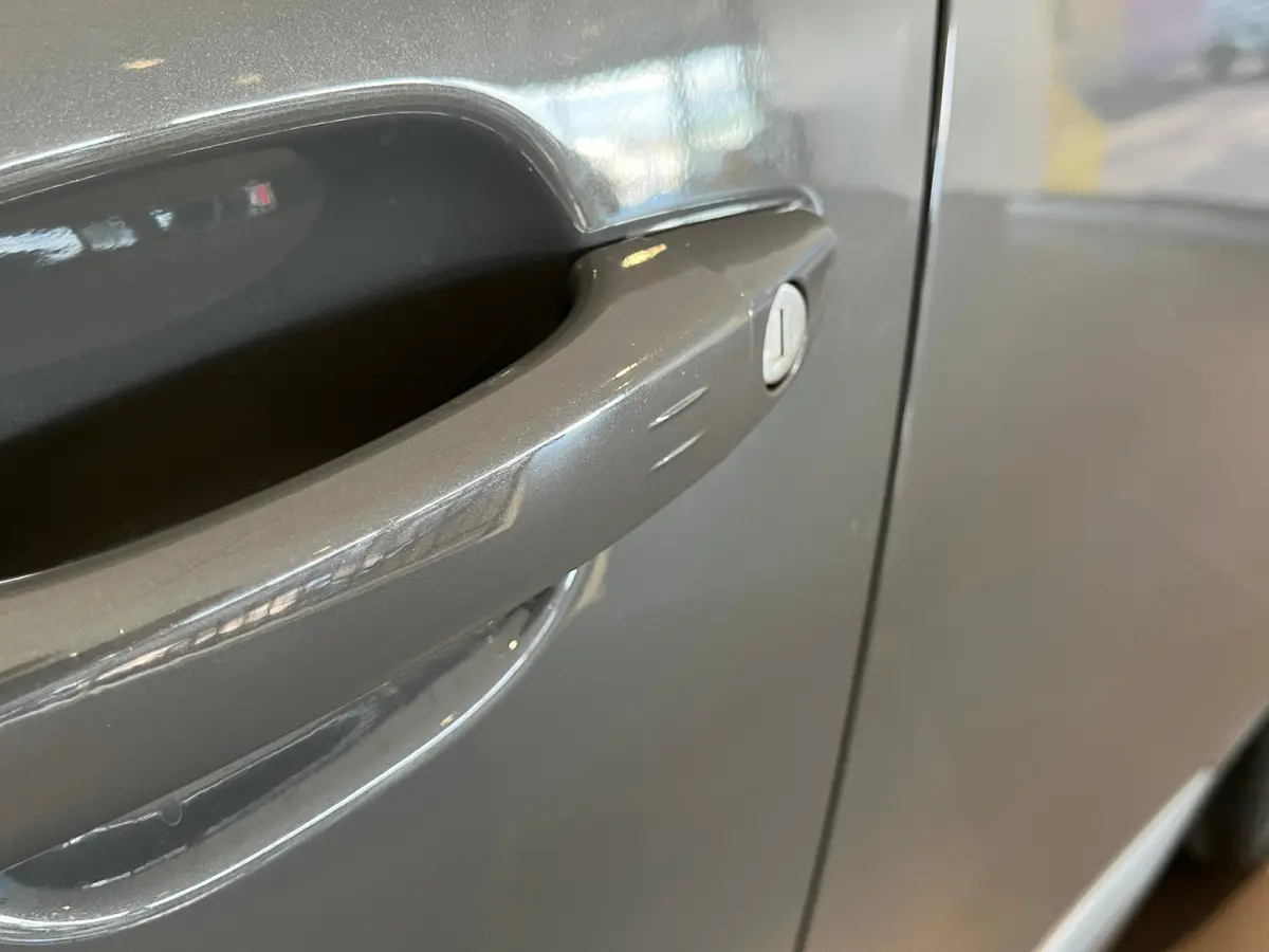 1.2 Hybrid 145 Allure VOORRAAD ACTIE | 8 JAAR GARANTIE | Airco (automatisch) | Apple Carplay/Android Auto|telefoonintegratie premium | Armsteun voor