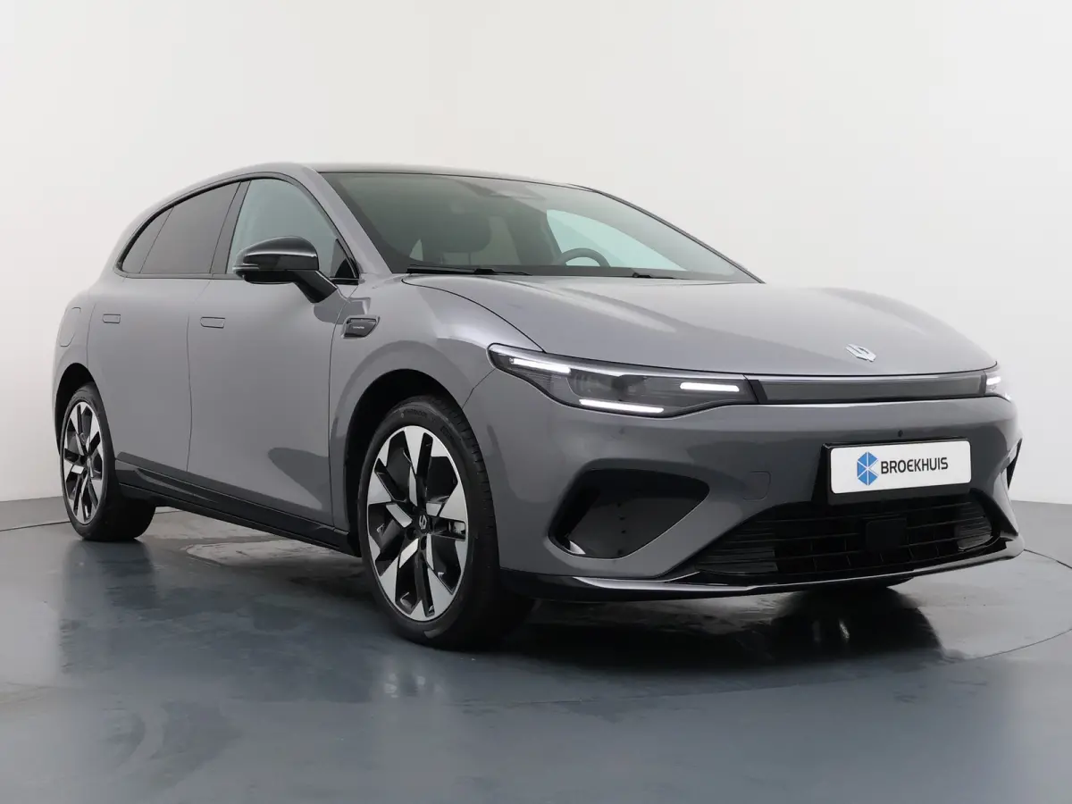 ProMax Design 67.1 kWh | €1500,- korting ! | Vanaf €429,- Private lease per maand ! | Carplay | Adaptieve Cruise Control | Panoramadak | Parkeersensor achter | Rondomzicht camera | Voors
