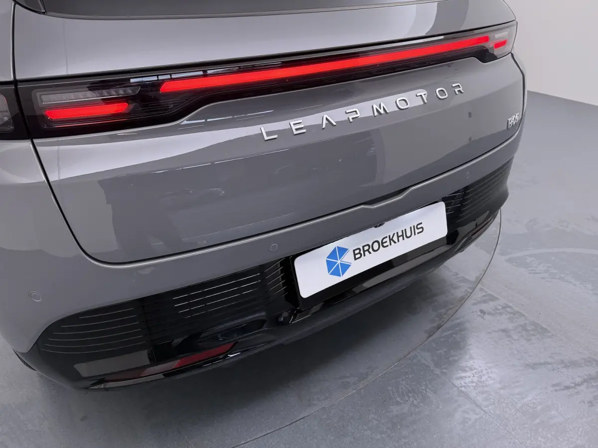 ProMax Design 67.1 kWh | €1500,- korting !! |  Vanaf €429,- Private lease per maand ! | Achteruitrij assistent | Apple Carplay/Android Auto|telefoonintegratie premium | Cruise control ad