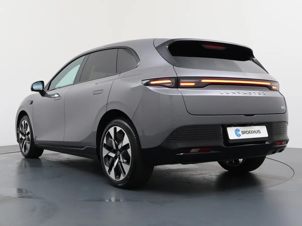 ProMax Design 67.1 kWh | €1500,- korting !! |  Vanaf €429,- Private lease per maand ! | Achteruitrij assistent | Apple Carplay/Android Auto|telefoonintegratie premium | Cruise control ad