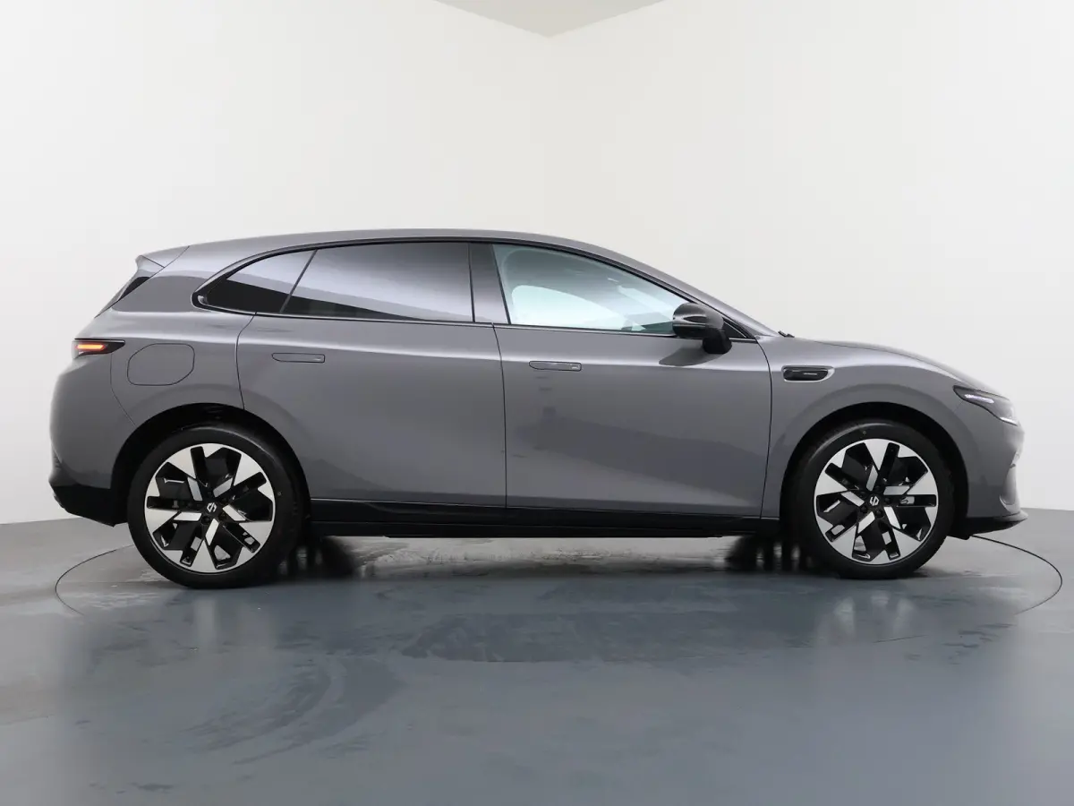 ProMax Design 67.1 kWh | €1500,- korting !! | Vanaf €429,- Private lease per maand !  | Achteruitrij assistent | Apple Carplay/Android Auto|telefoonintegratie premium | Cruise control ad