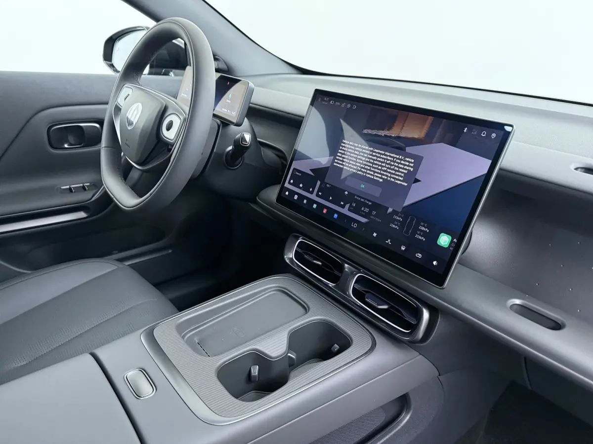 ProMax Design 67.1 kWh | €1500,- korting !! | Vanaf €429,- Private lease per maand !  | Achteruitrij assistent | Apple Carplay/Android Auto|telefoonintegratie premium | Cruise control ad