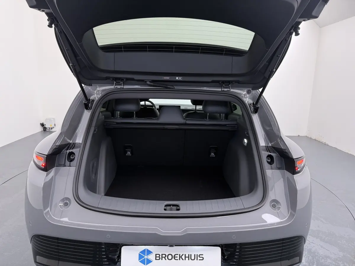 ProMax Design 67.1 kWh | €1500,- korting !! | Vanaf €429,- Private lease per maand !  | Achteruitrij assistent | Apple Carplay/Android Auto|telefoonintegratie premium | Cruise control ad