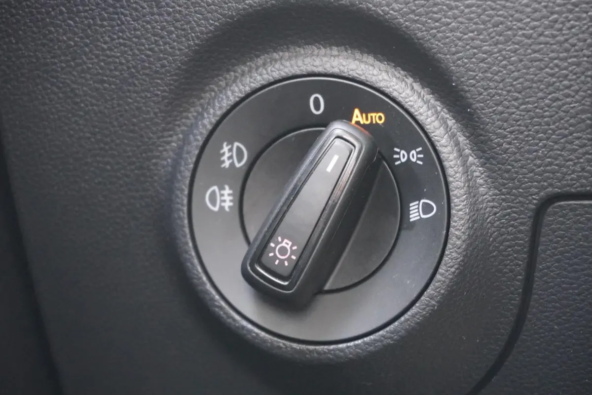 1.0 TSI 95pk Style | Parkeersensoren achter | Cruise Control | Full Link