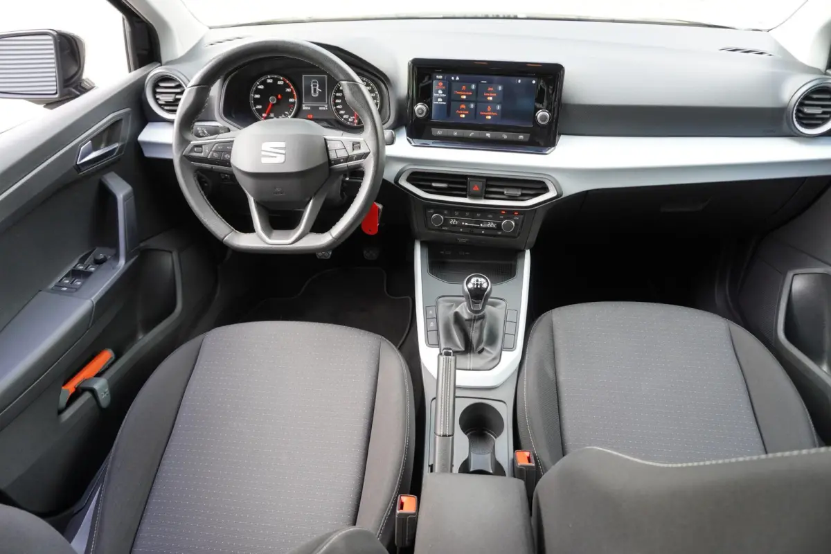 1.0 TSI 95pk Style | Parkeersensoren achter | Cruise Control | Full Link