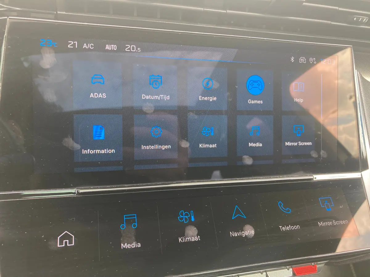 Hybrid 225 GT | Clima | Focal audio | Panoramadak | Elektrische stoel met massage | Full Optie !! |