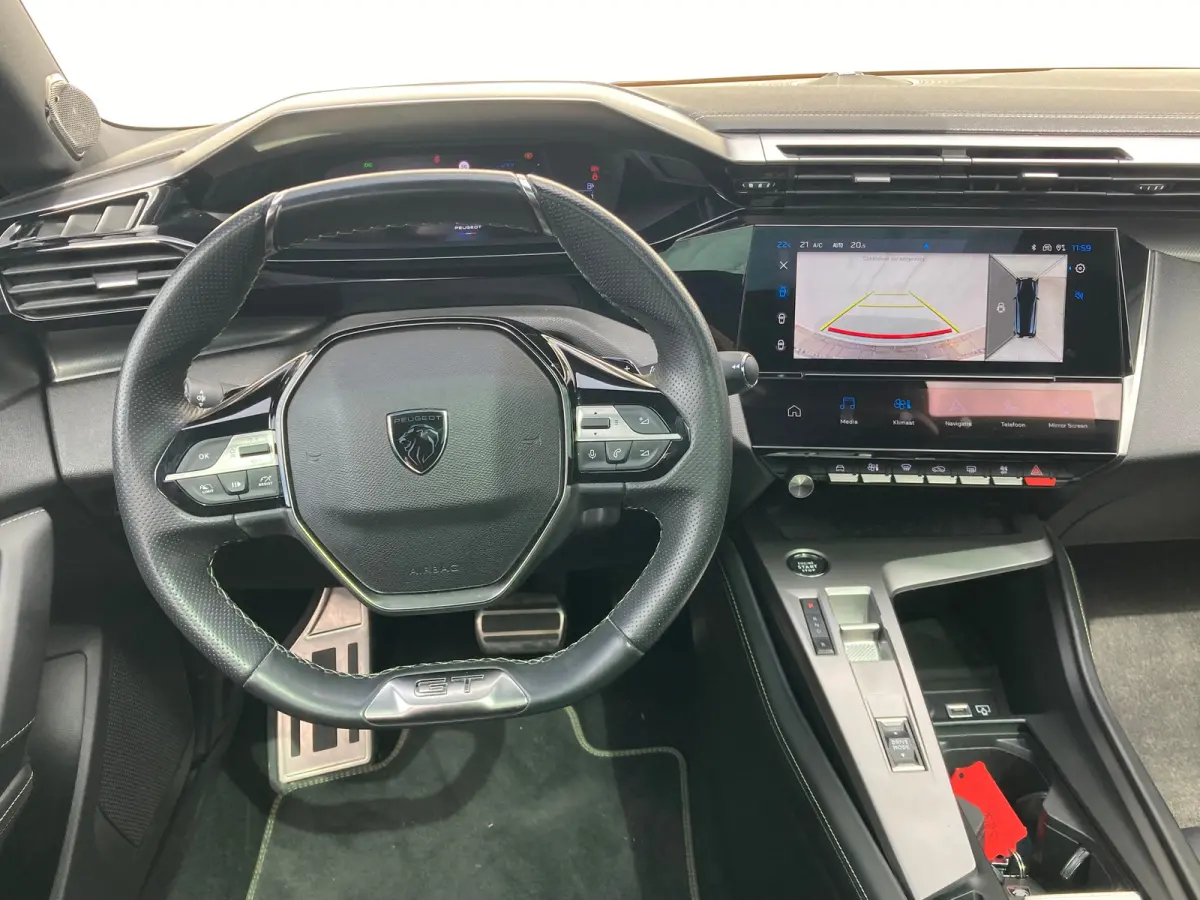 Hybrid 225 GT | Clima | Focal audio | Panoramadak | Elektrische stoel met massage | Full Optie !! |