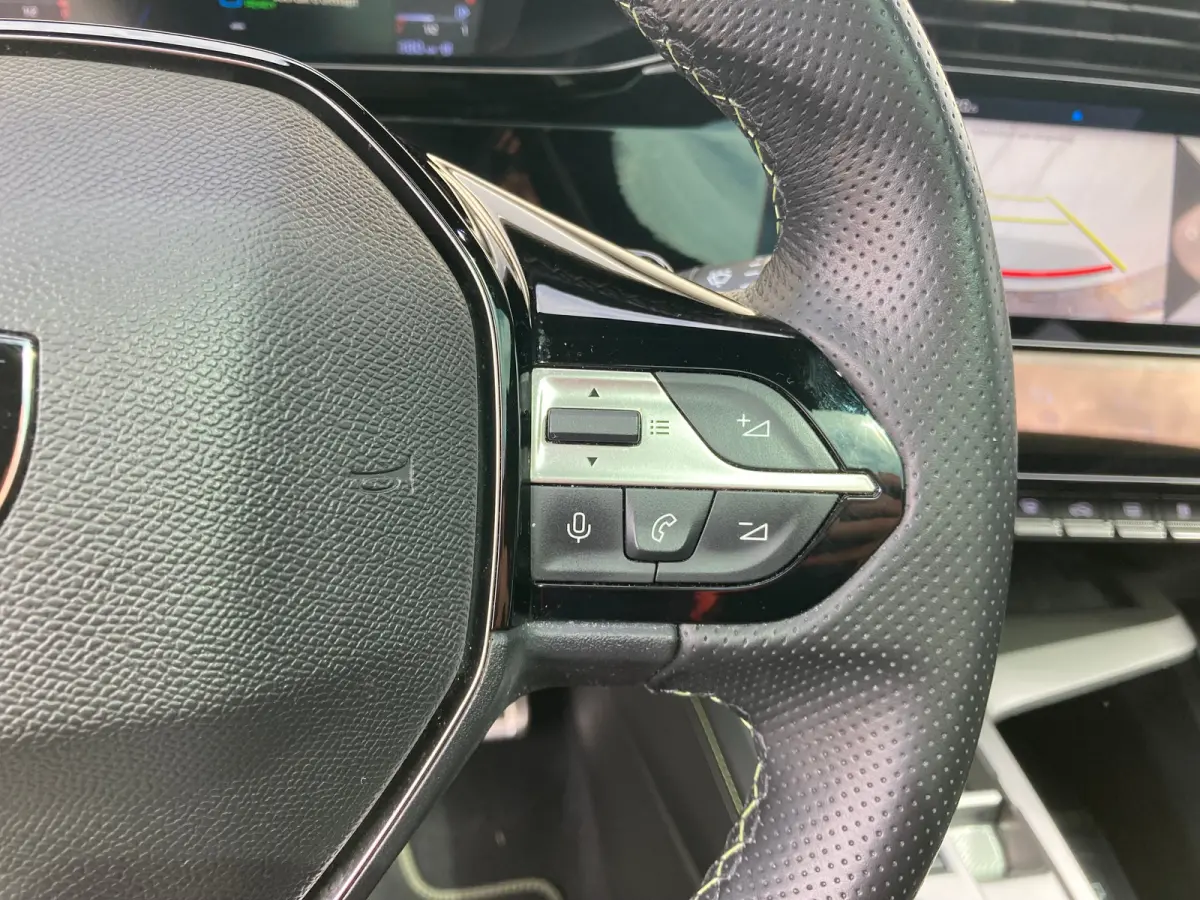 Hybrid 225 GT | Clima | Focal audio | Panoramadak | Elektrische stoel met massage | Full Optie !! |