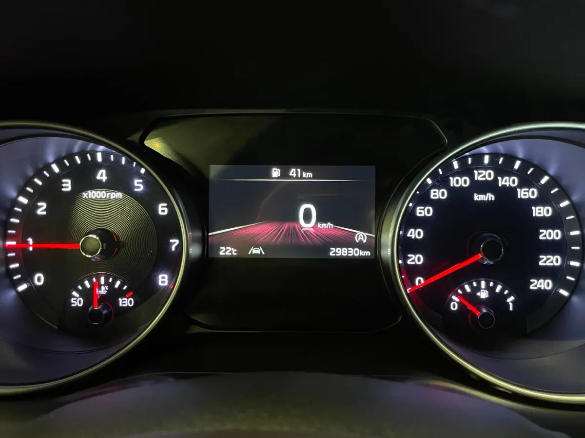 1.0 T-GDi DynamicLine|120PK|FACELIFT|APPLE CARPLAY|ANDROID|STOEL+STUURVERWARMING|CAMERA|CRUISE,CLIMATE|1E EIG.|INCL.BTW|