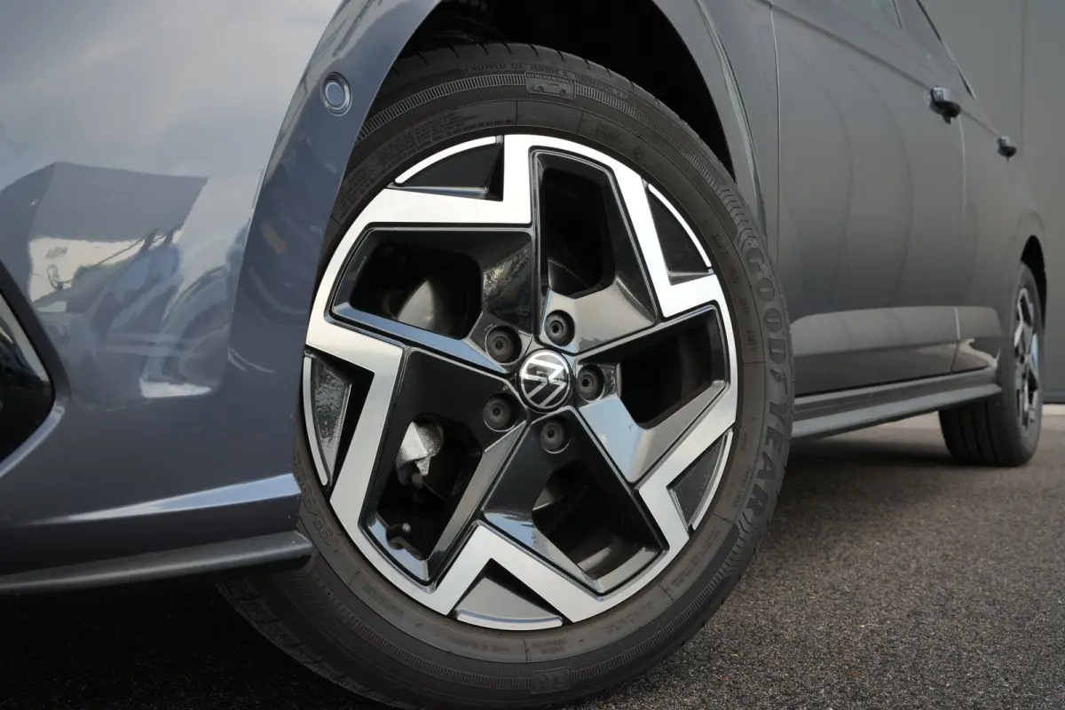1.0 TSI 95pk R-Line Edition | Panoramadak | Camera | Parkeerhulp | Carplay |  | Adaptive Cruise |