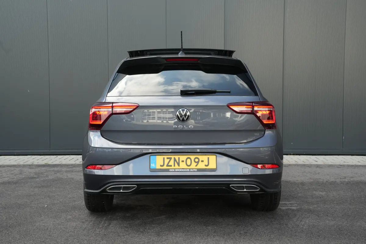 1.0 TSI 95pk R-Line Edition | Panoramadak | Camera | Parkeerhulp | Carplay |  | Adaptive Cruise |