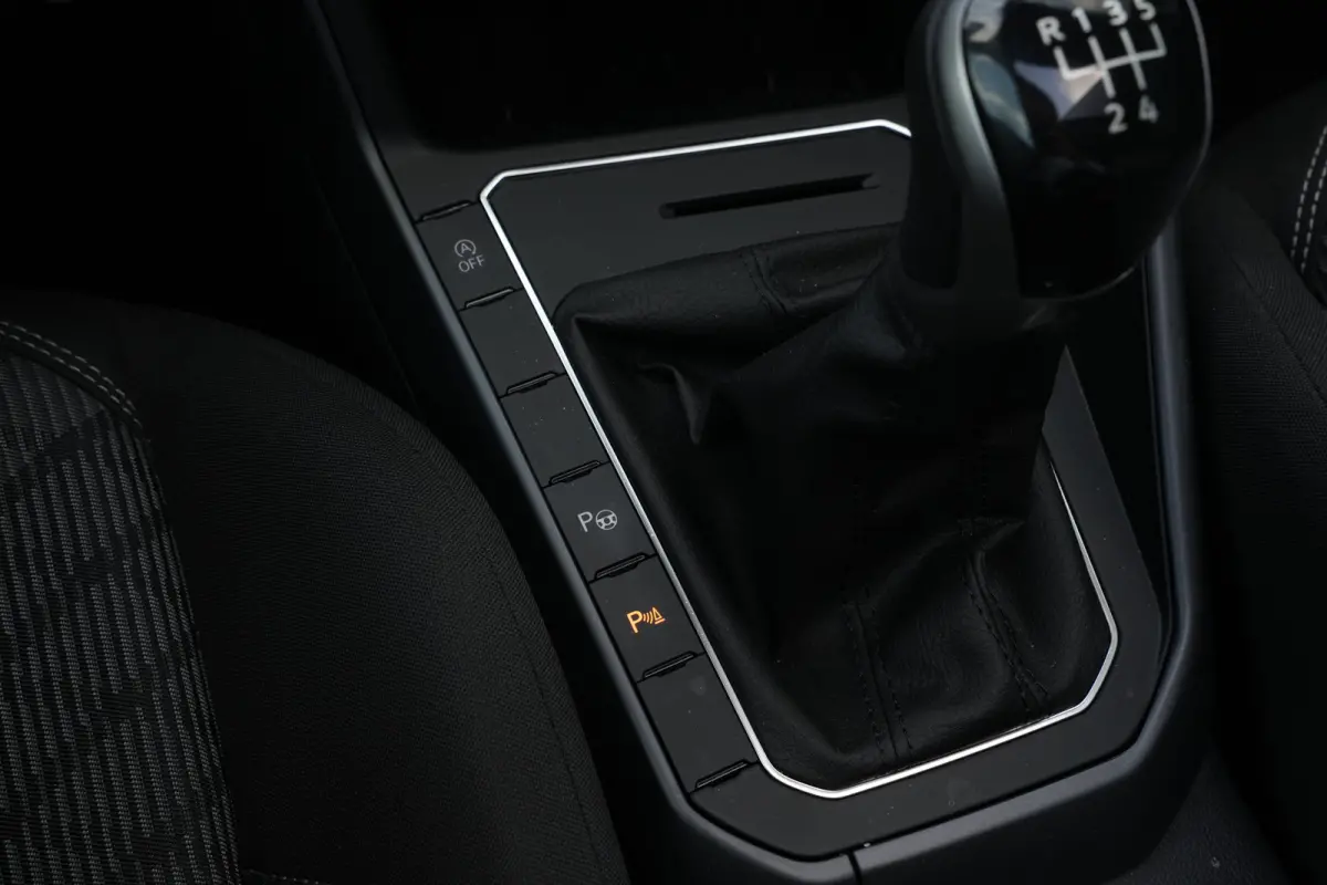 1.0 TSI 95pk R-Line Edition | Panoramadak | Camera | Parkeerhulp | Carplay |  | Adaptive Cruise |